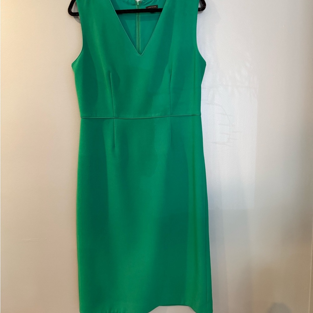Ann Taylor Green Sheath Midi Dress V-Neck Sleeveless